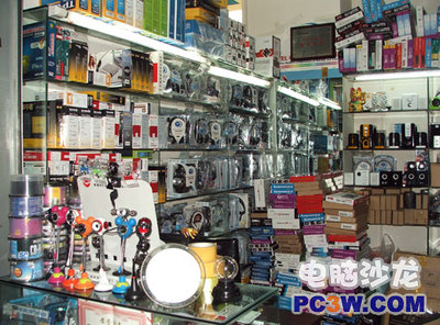 攝像頭鼠標耳機特價 海正市場產品豐富